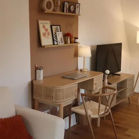 Gemuetliches Boho Studio Apartment In Der Altstadt Kronbergs Kronberg im Taunus Exterior foto